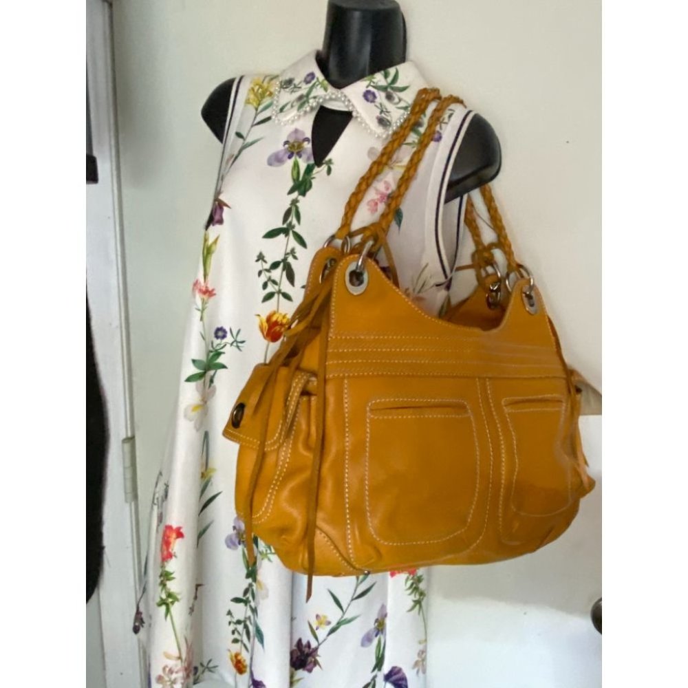 Sondra Roberts Orange Leather Shoulder/ Handbag - Picture 12 of 16